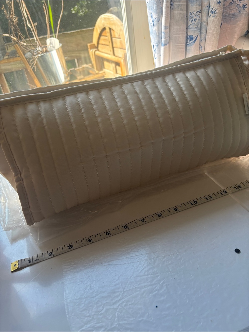 Quilted Leexeeco for blow dryers, curling iron etc in Light Beige